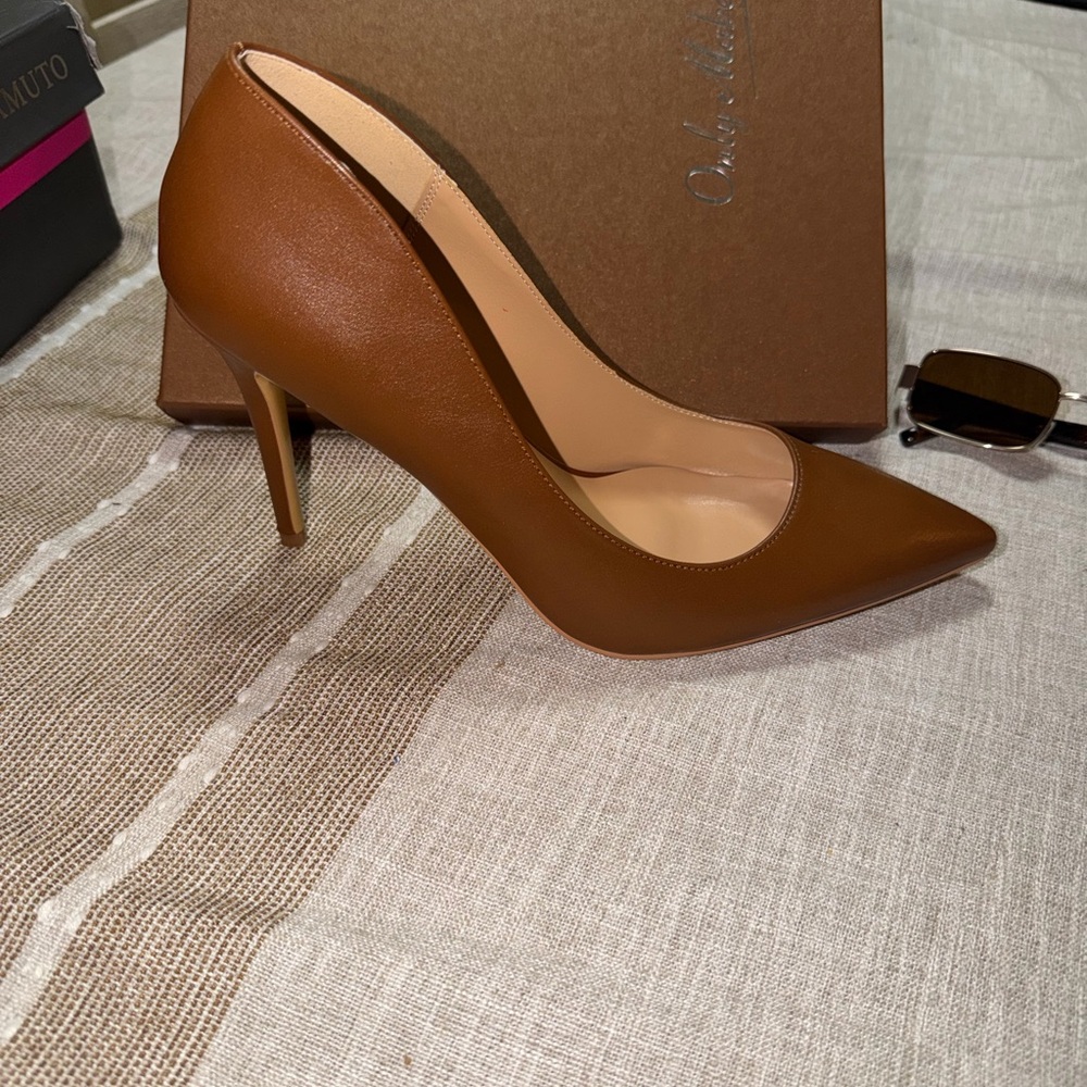 Chic Brown Leather Heels